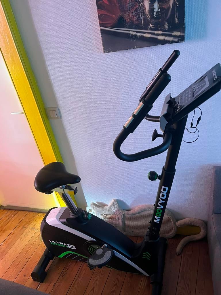 Velo appartement auto alimenté, Sports & Fitness, Comme neuf, Enlèvement, Vélo d'appartement, Métal