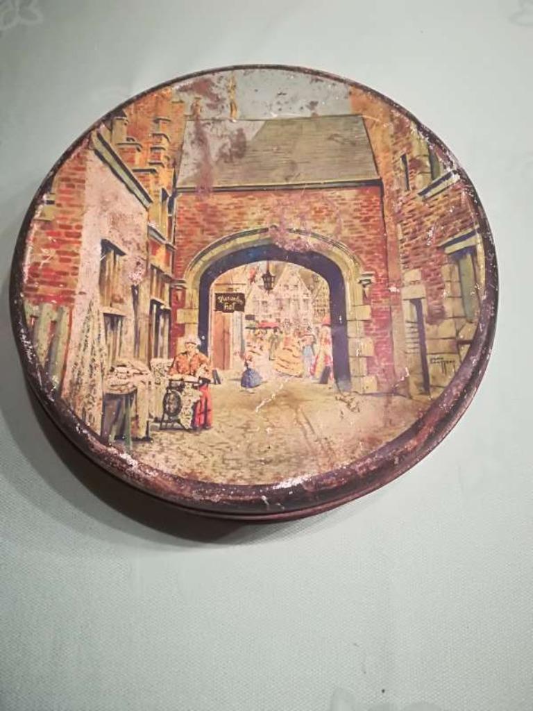 Blikken doos J. Janssens + Champagne Canard-Duchêne + Milady, Collections, Boîte en métal, Enlèvement ou Envoi, Utilisé, Autres marques