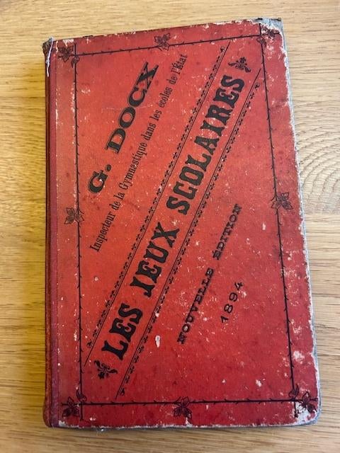 Les jeux scolaires. Ecoles - lieux de jeu - sports, Antiquités & Art, Enlèvement ou Envoi