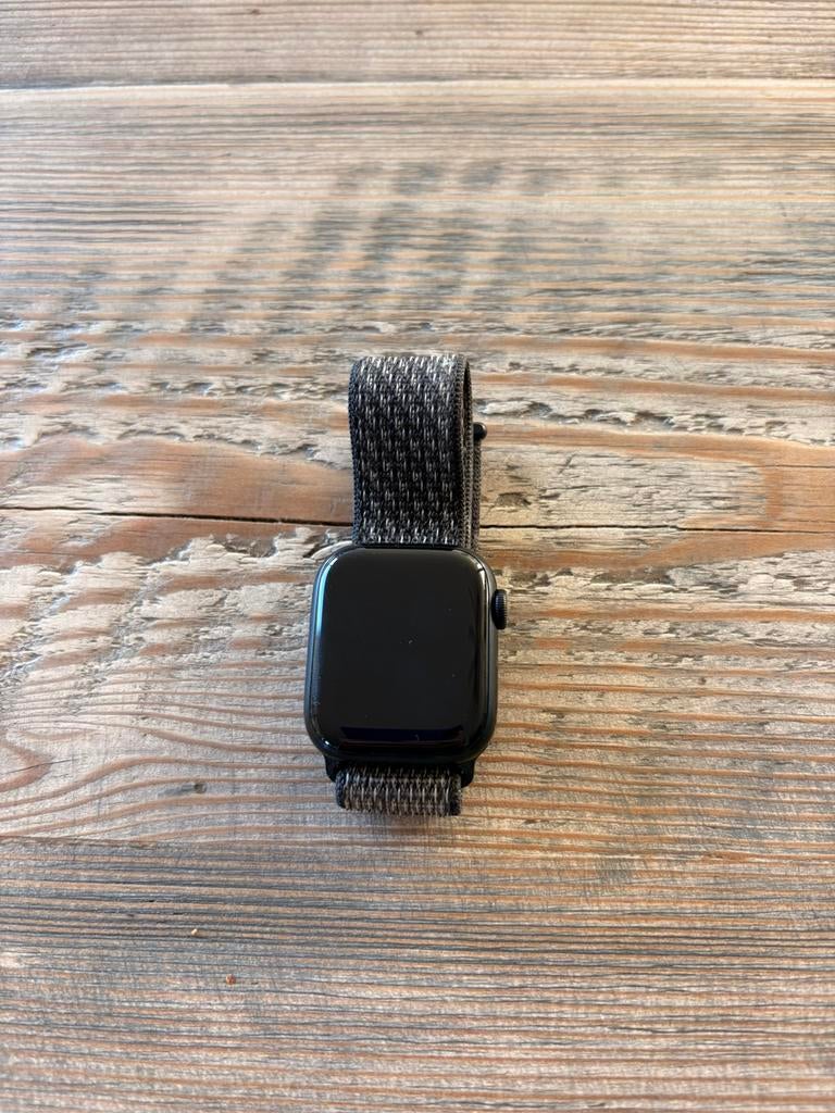 Apple Watch Series 8 Midnight Aluminium, Enlèvement ou Envoi, Comme neuf, Noir
