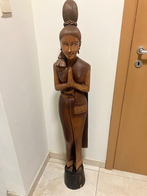 thaise dame "sawadee", Ophalen