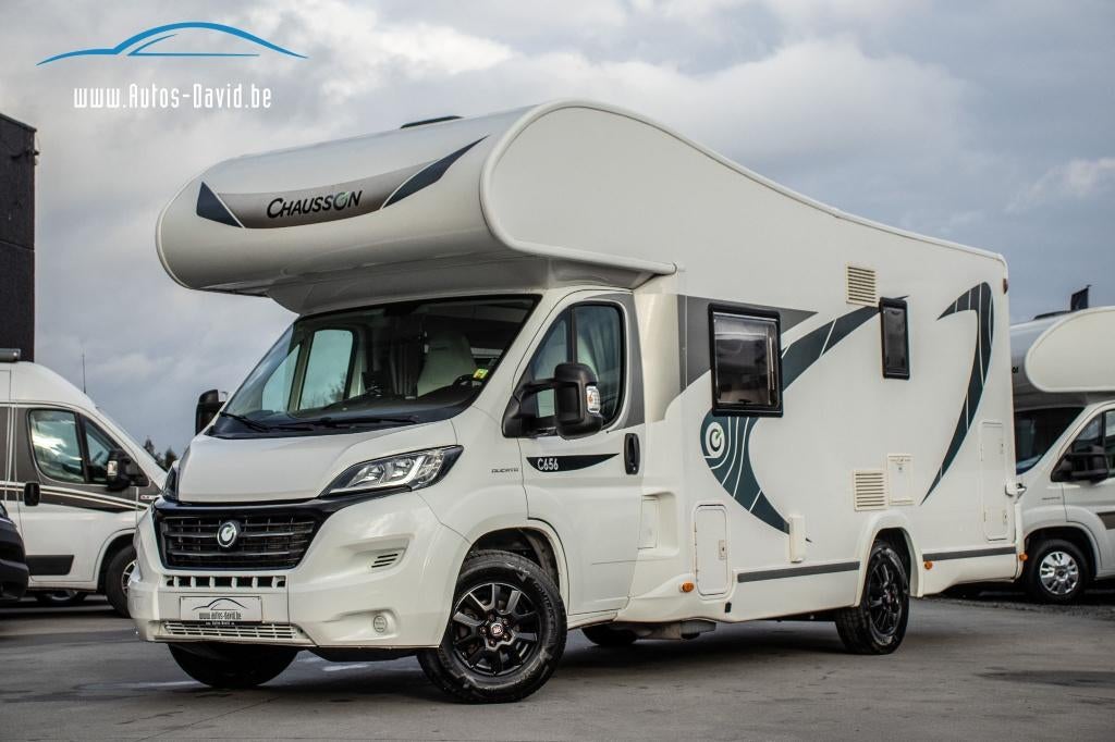 Chausson C656 VIP Fiat 2.3d 7 Plaatsen / ZONNEPANEEL / TV, Caravans en Kamperen, Mobilhomes, Alkoof, Fiat, Vloeistofverwarming