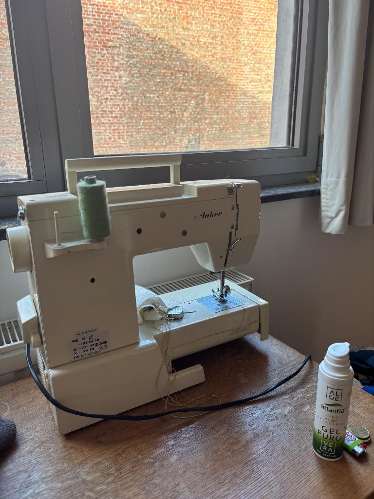 Naaimachine, Ophalen of Verzenden, Zo goed als nieuw, Naaimachine, Overige merken