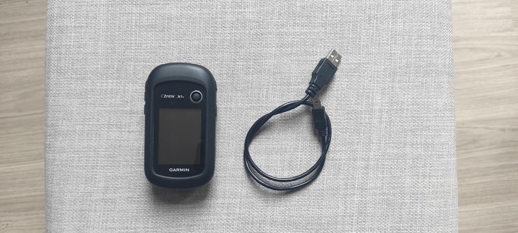 GPS Garmin eTrex 30x - État Neuf - Pack Complet & Protégé, Enlèvement, Étanche