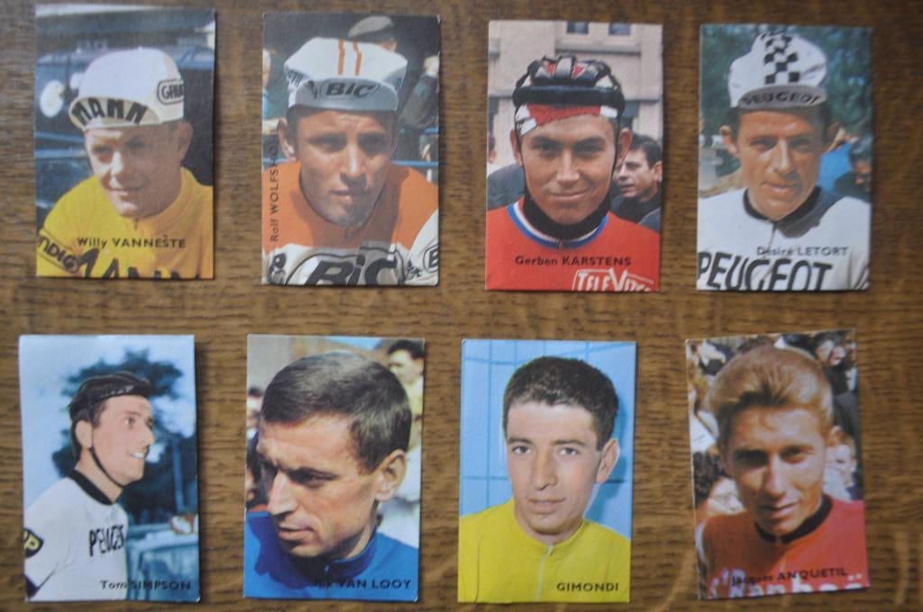 VICTORIA 8 PRENTJES WIELRENNERS, Enlèvement ou Envoi, Utilisé, Plusieurs images