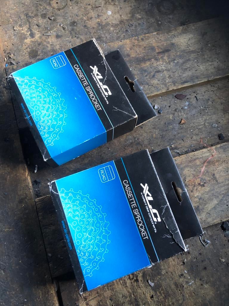 Nieuwe 11 speed cassettes 16-27 voor jeugdwedstrijden, Fietsen en Brommers, Ophalen of Verzenden, Zo goed als nieuw