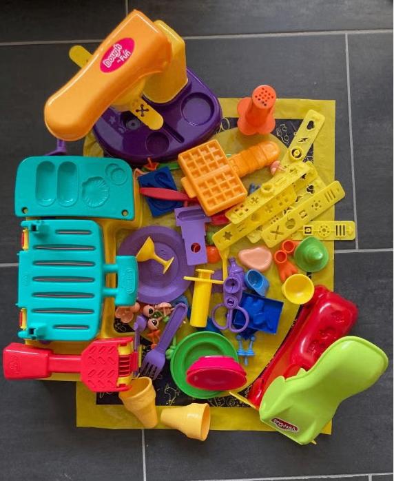 Play-dog Plasticine, Kinderen en Baby's, Speelgoed | Educatief en Creatief, Ophalen, Gebruikt, Knutselen
