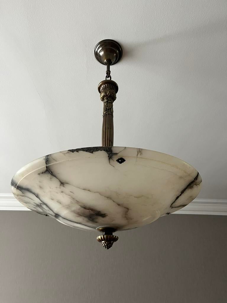 Jaren 30 plafondlamp - luster - albast, Huis en Inrichting, Ophalen, Overige materialen, 50 tot 75 cm, Art nouveau