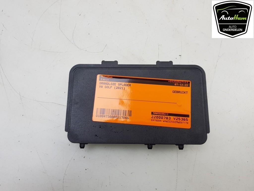 DIVERSEN Draadloze oplader Golf VIII (CD1) (|5NA980611|), Auto-onderdelen, Overige Auto-onderdelen, Volkswagen, Gebruikt