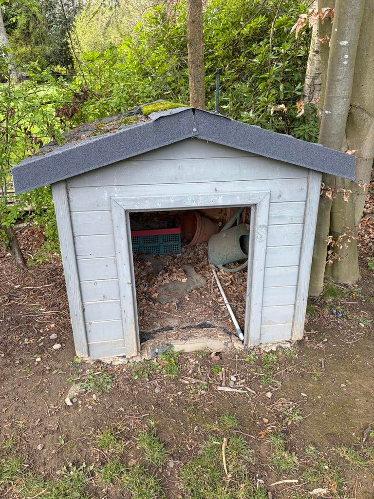 Niche pour grand chien, Enlèvement, Utilisé