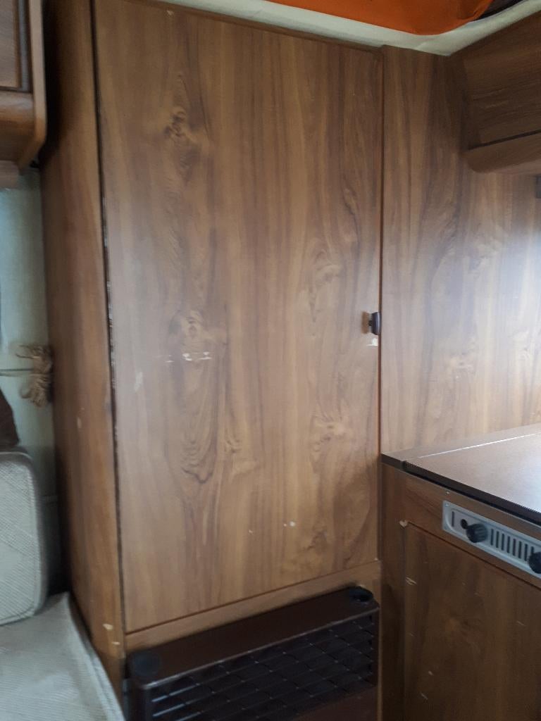 Eriba pan keuring vry max 750.kg, Caravans en Kamperen, Tot en met 2, Lengtebed, Luifel, Eriba