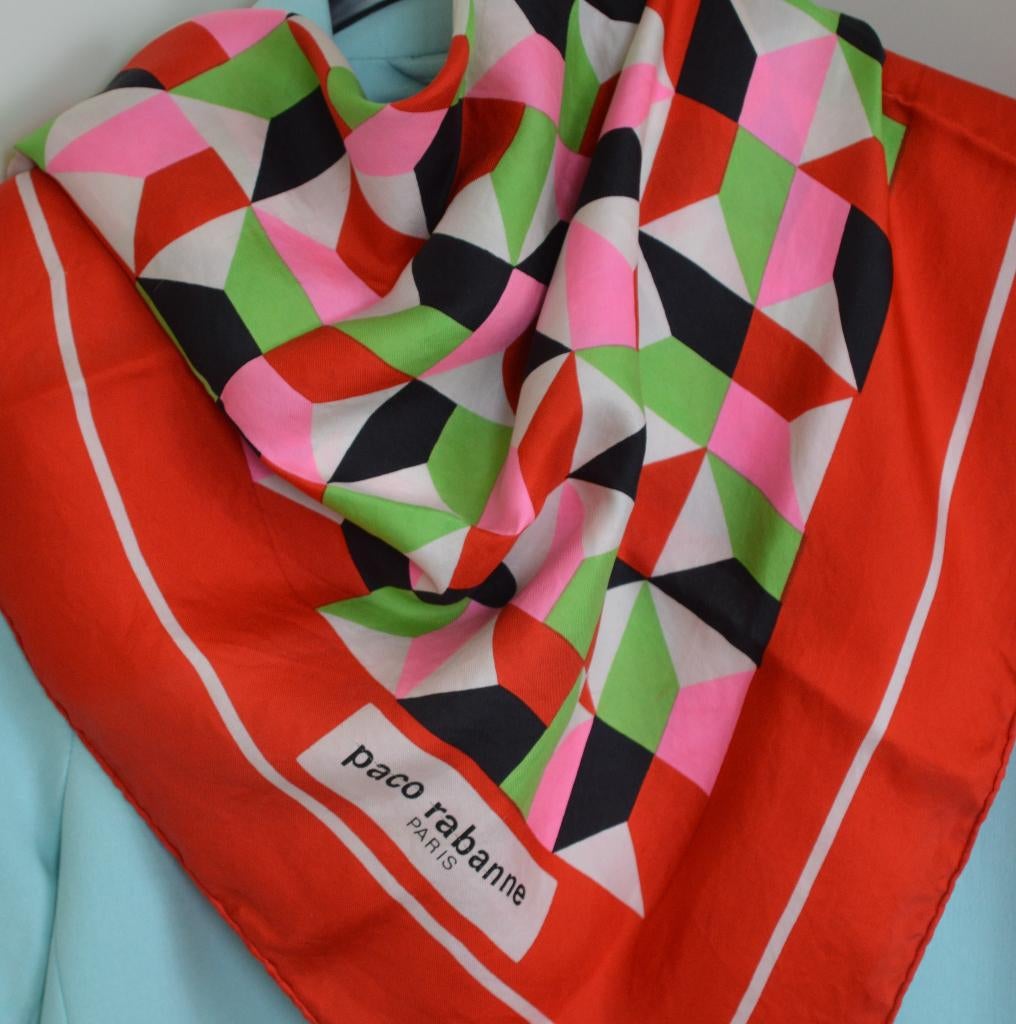 PACO RABANNE FOULARD / PARIS, Bijoux, Sacs & Beauté, Sacs | Sacs Femme, Enlèvement ou Envoi, Neuf