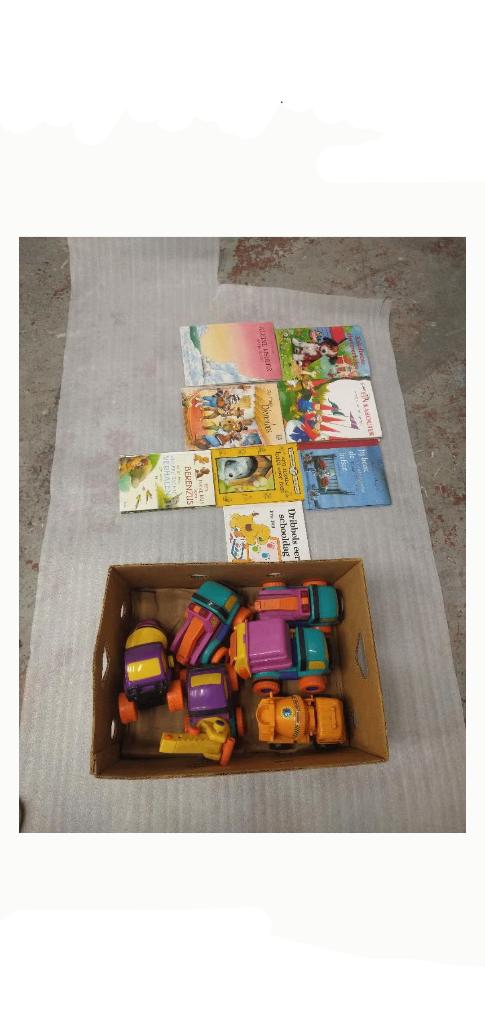 Livres pour enfants et petites voitures, Enfants & Bébés, Enlèvement