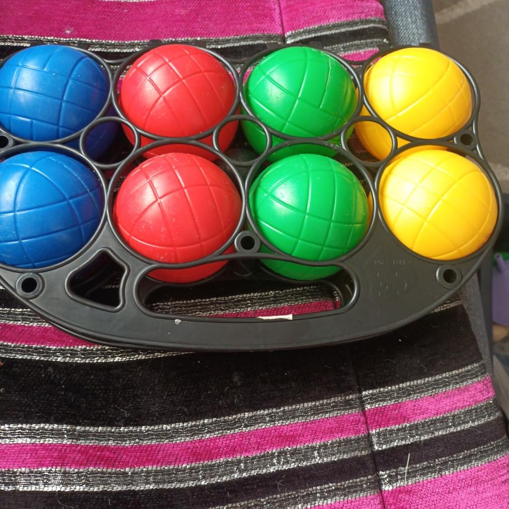 1 ensemble boule Pétanque neufs 10€, Enlèvement