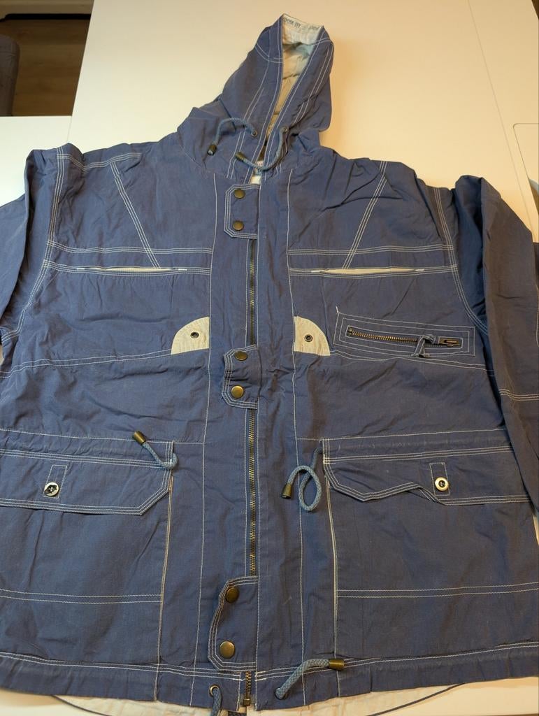 Jas met kap maat 48, Kleding | Heren, Bodywarmers, Ophalen of Verzenden, Gedragen, Maat 48/50 (M), Blauw