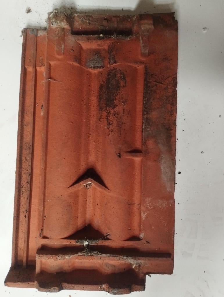 900 dakpannen in klei – Made in Belgium, Doe-het-zelf en Bouw, Dakpannen en Dakbedekking, Ophalen, Overige materialen, Gebruikt