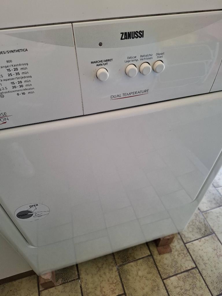 Droogkast, Elektronische apparatuur, Droogkasten, Ophalen