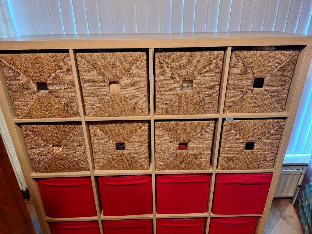 Armoire avec paniers, Enlèvement