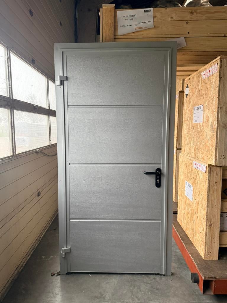 Garagezijdeur / buitendeur voor garage of berging, Doe-het-zelf en Bouw, Deuren en Vliegenramen, Zo goed als nieuw, Buitendeur