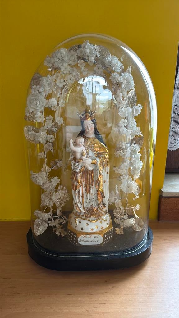 Sainte Vierge sous globe de verre 55/35 cm, Enlèvement