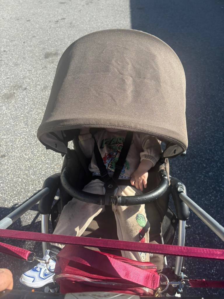 Poussette, Fietsen en Brommers, Brommerhelmen, Ophalen of Verzenden, Zo goed als nieuw