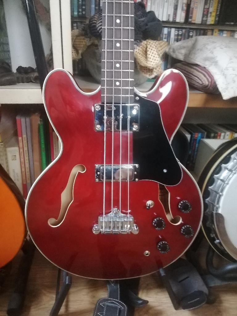 guitare basse hollow body, Enlèvement, Comme neuf, Semi-acoustique