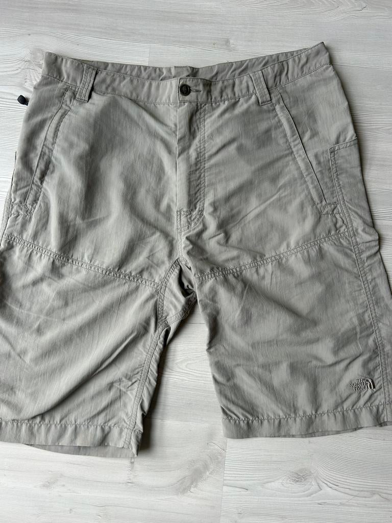 Outdoor short The North Face M, Ophalen of Verzenden, Zo goed als nieuw, Maat 52/54 (L), Beige
