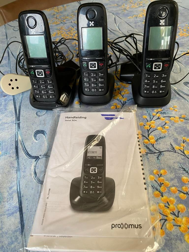 Proximus Twist 304 Trio - Set van 3 draadloze telefoons, Telecommunicatie, Vaste telefoons | Handsets en Draadloos, Ophalen, Gebruikt