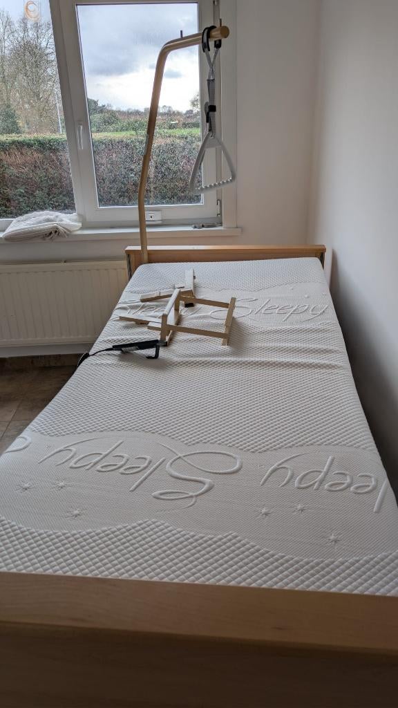 Burmeier, Huis en Inrichting, Slaapkamer | Bedden, Ophalen, Verstelbaar, 90 cm, Zo goed als nieuw