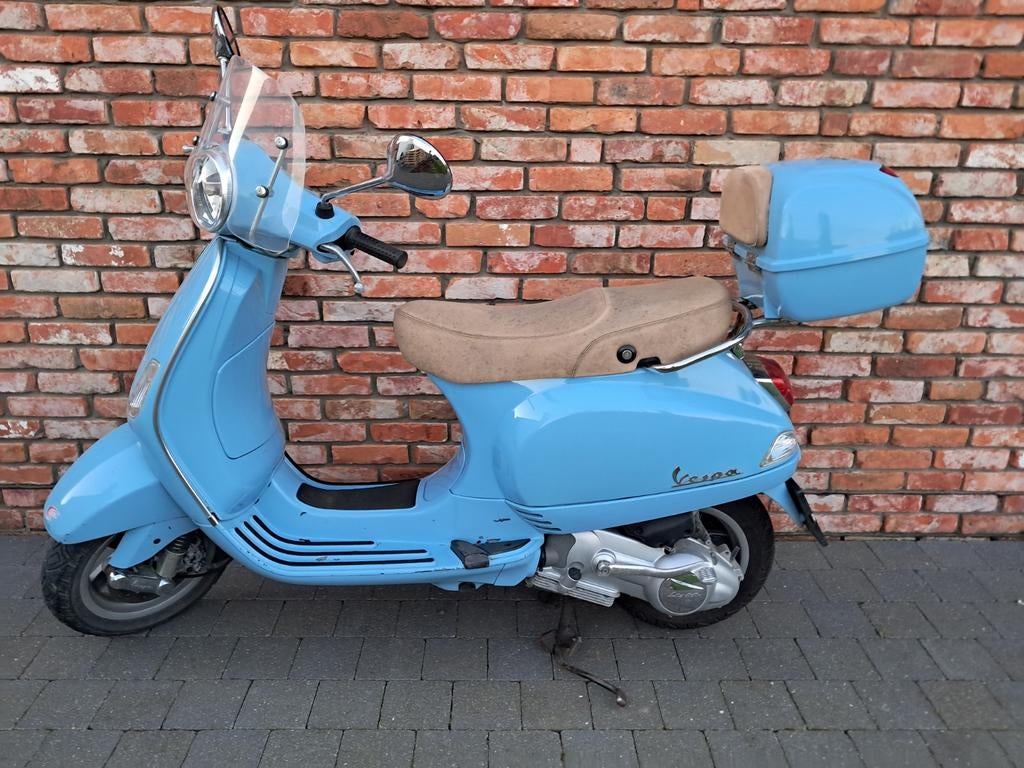 Vespa Lx 125 Bwj 2009  vespa blauw, Fietsen en Brommers, Ophalen