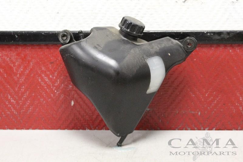 KOELVLOEISTOF RESERVOIR Kawasaki, Motoren, Dhr. S. di Majo, Gebruikt, Info@cama-motorparts.nl, P.J. Troelstraweg 8 8
3144 CX  MAASSLUIS, NL