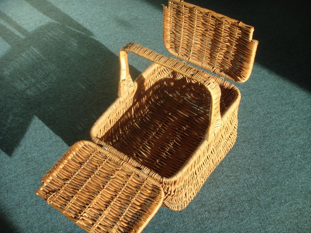 PANIER EN OSIER, Maison & Meubles, Enlèvement, Osier, Panier