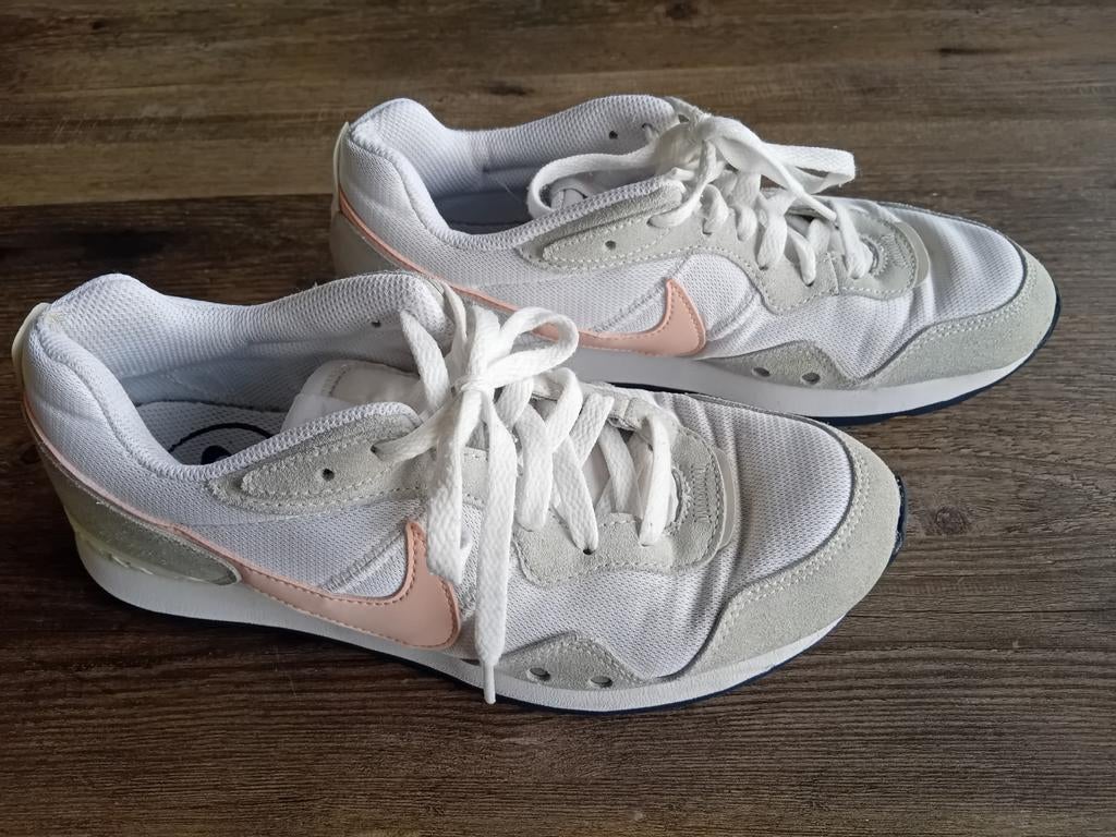 Nike sportschoenen dames maat 40, Ophalen, Nike