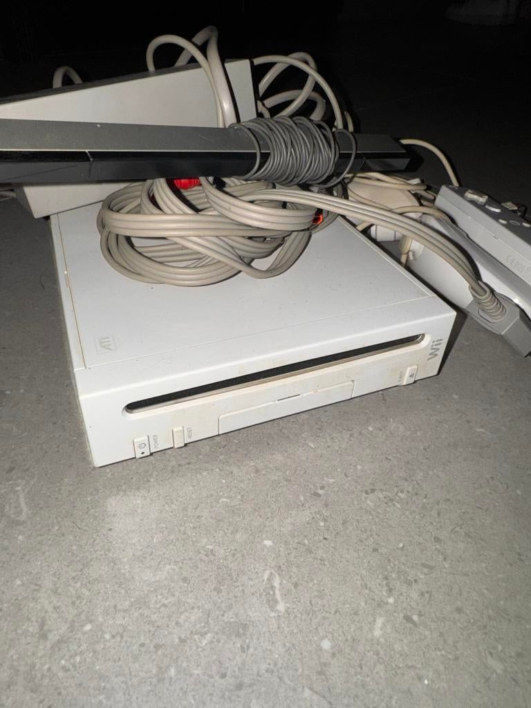 Nintendo Wii + alle toebehoren + HDMI adapter, Games en Spelcomputers, Spelcomputers | Nintendo Wii, Ophalen of Verzenden, Gebruikt