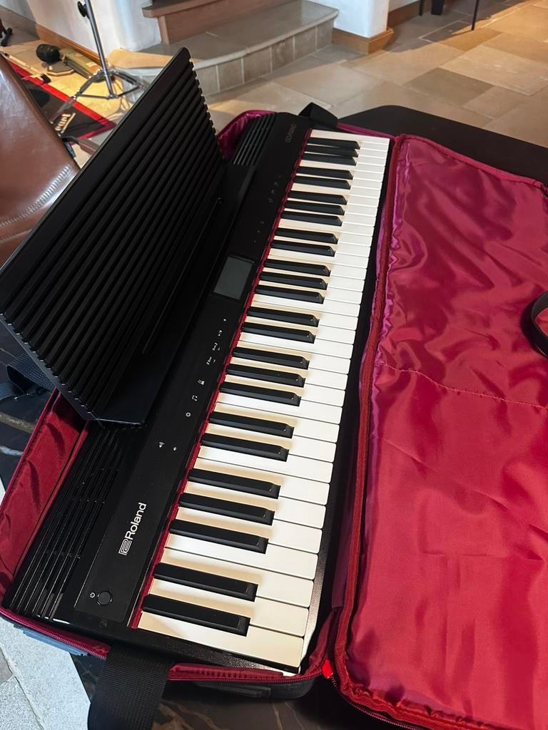 Roland Go Piano in perfecte staat, Muziek en Instrumenten, Piano's, Ophalen, Zo goed als nieuw, Piano