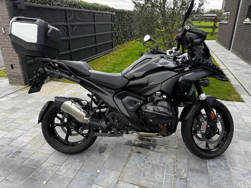 BMW R 1300 GS Triple Black motorfiets — Zo goed als nieuw, Motoren, 2 cilinders, Motorrijbewijs A, Handvatverwarming, Particulier
