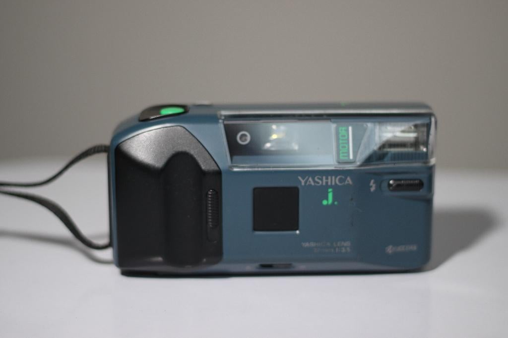 Te koop Yashica AF J2, Audio, Tv en Foto, Fotocamera's Analoog, Ophalen, Zo goed als nieuw, Compact, Overige Merken