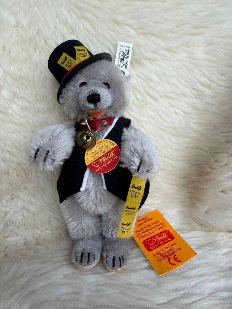 Steiff teddy baby ticket seller -Golden age of circus, Verzamelen, Beren en Cherished Teddies, Ophalen of Verzenden, Steiff