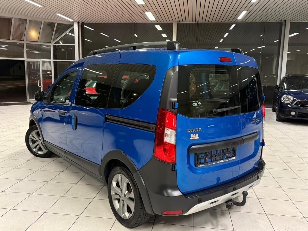 Dacia Dokker StepWay 1.2i 85kW Euro 6b jaar 2015 51.000 km, USB, Euro 6, Bedrijf, Handgeschakeld