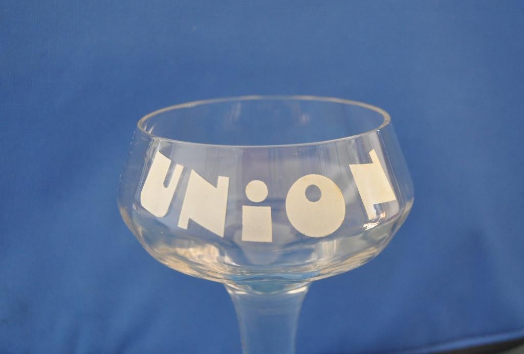 Glas UNION  Coupe Trappist- vorm glas, Ophalen of Verzenden, Zo goed als nieuw, Bierglas