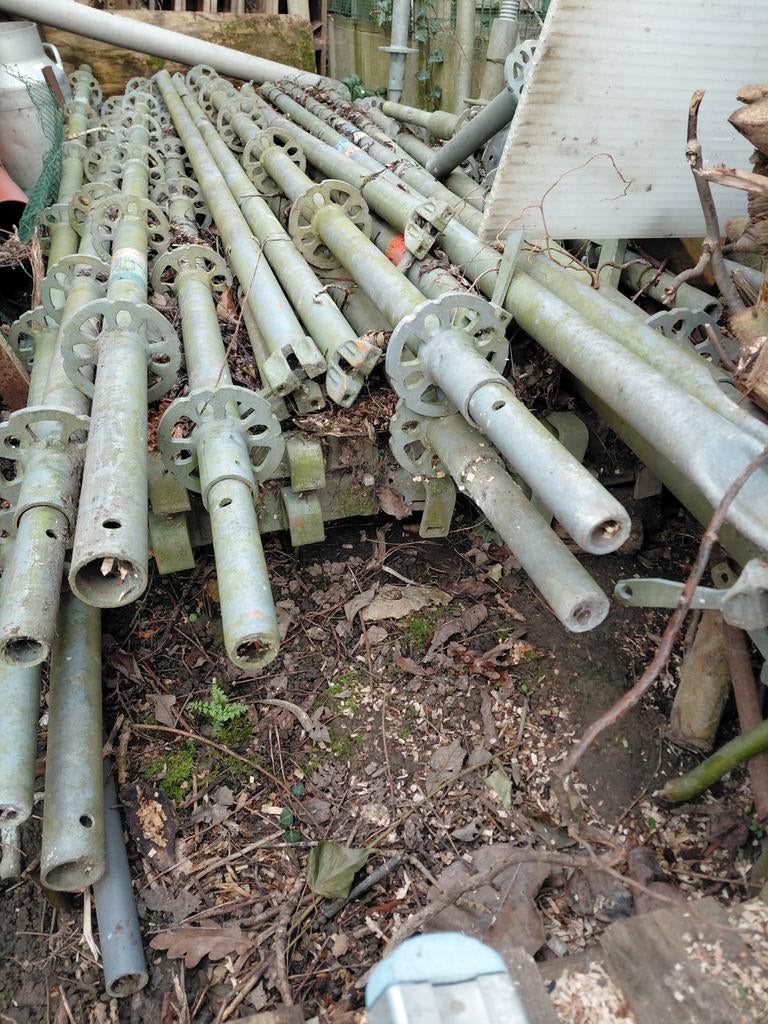 Étagère à maçonnerie à vendre 6 mètres de hauteur libre de 2, Enlèvement