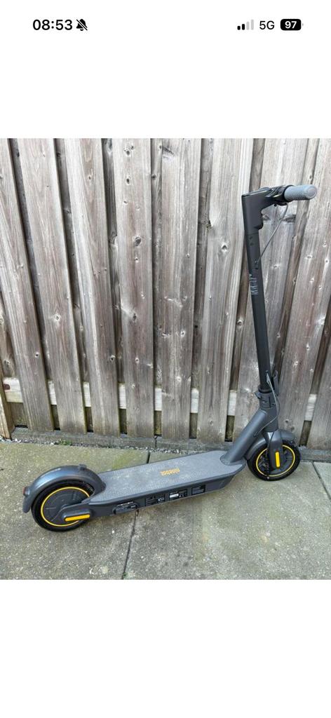Segway ninebot kickscooter max G30, Fietsen en Brommers, Ophalen, Gebruikt, Elektrische step (E-scooter)
