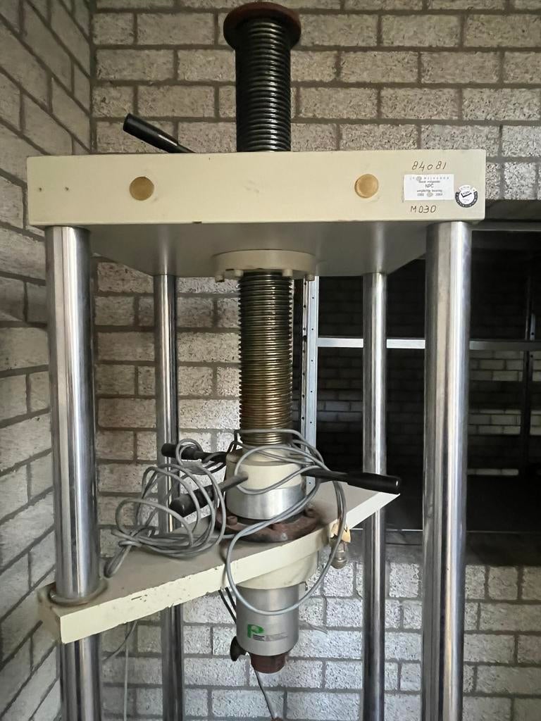 Pers opstelling Walter & Bai, Ophalen, Gebruikt