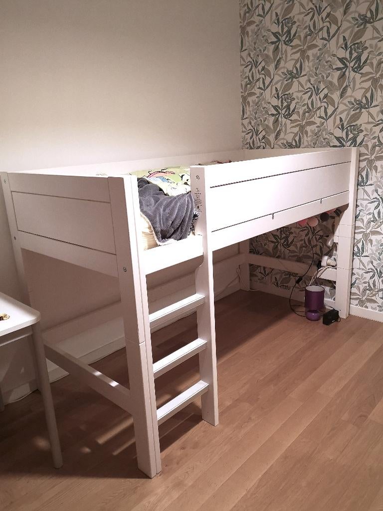 Lit semi-mezzanine LIFETIME Kidsroom + matelas latex, Lit mezzanine ou Lit superposé, Comme neuf, Enlèvement, 180 cm ou plus