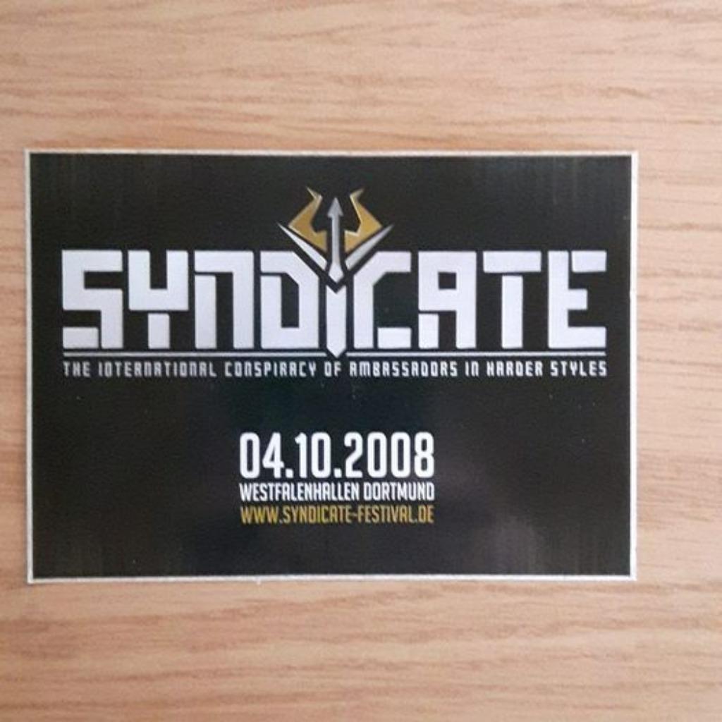 SYNDICATE, Collections, Envoi, Comme neuf