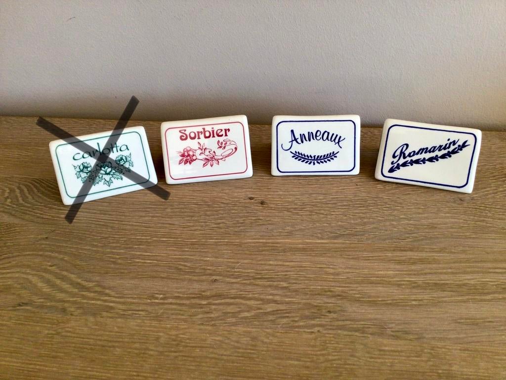 Royal Boch servies naamplaatjes, 3 stuks, Verzamelen, Zo goed als nieuw