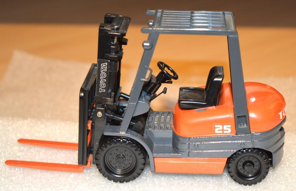Vorklift schaalmodellen ( deel 2 ), Ophalen of Verzenden, Nieuw, Motoren