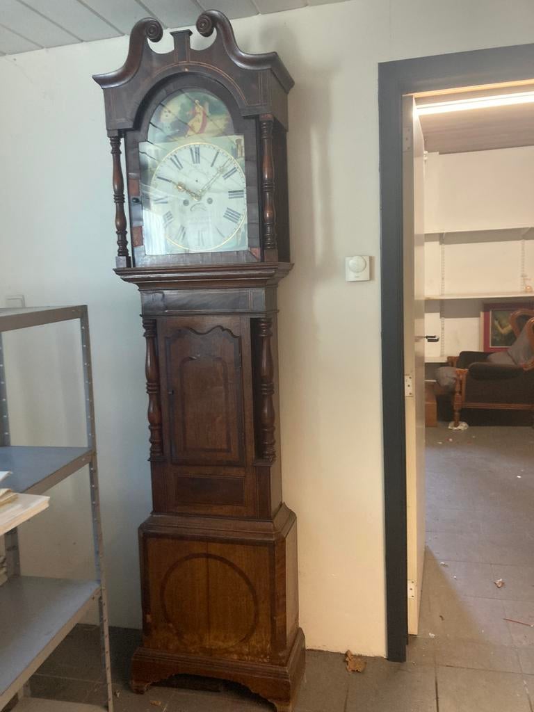 Antieke staande klok Davenport Ashbourne, Enlèvement