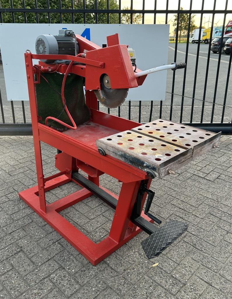 Norton Clipper steenzaagmachine/steen zaagmachine 350MM, Doe-het-zelf en Bouw, Lieren en Takels, Gebruikt, Ophalen
