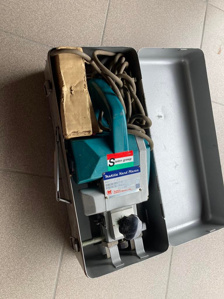 Makita schaafmachine 1100, Ophalen of Verzenden, Zo goed als nieuw, Elektrisch